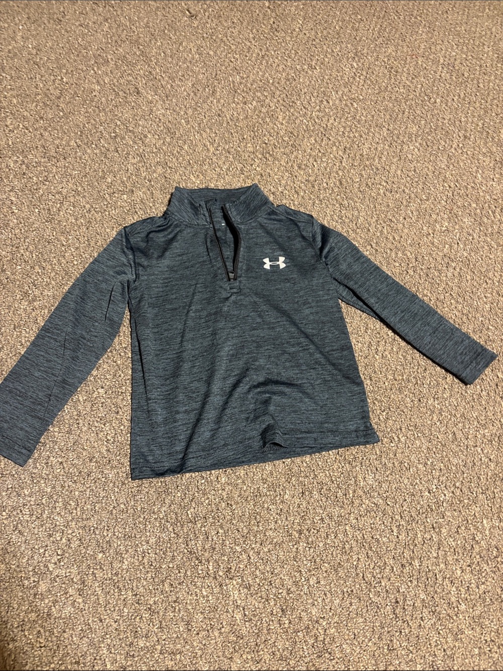 Under Armour Dark Heather Gray Quarter Zip long sleeve